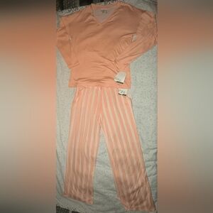 Wonderly Peach Striped Women's Pajamas